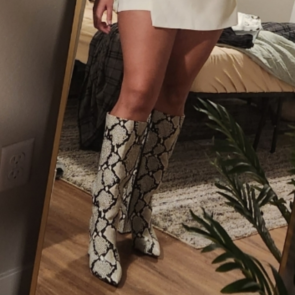Women’s Zebra print boots - Picture 4 of 4